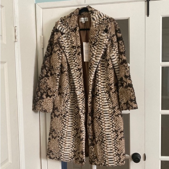 BCoature Jackets & Blazers - Fur Coat NWT